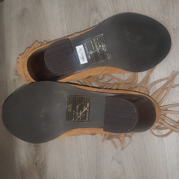 Torrid Brown Fringe Bootie with Block Heel Size 10W - Picture 4 of 7